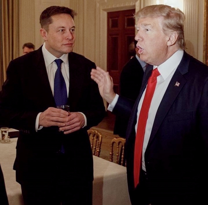 MUSK QUER DOAR MAIS 21 MILHÕES DE DOLAR POR MÊS À CAMPANHA DE TRUMP