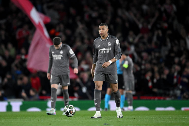 Dirigente do Barcelona Critica Castigo de Mbappé e Elogia Temporada do Clube