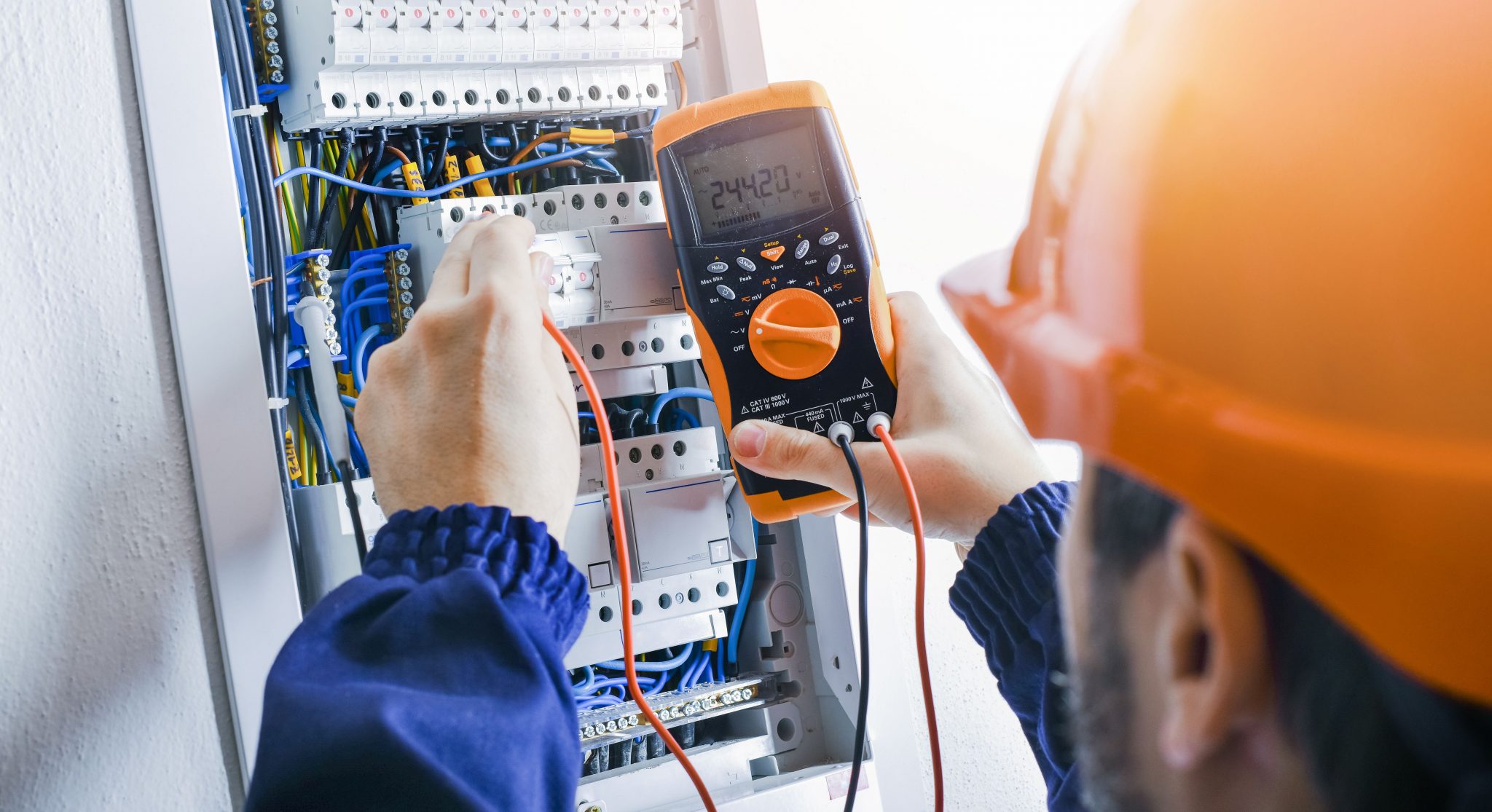 Técnico de Electricidade – Faça a Energia Acontecer em Moçambique!