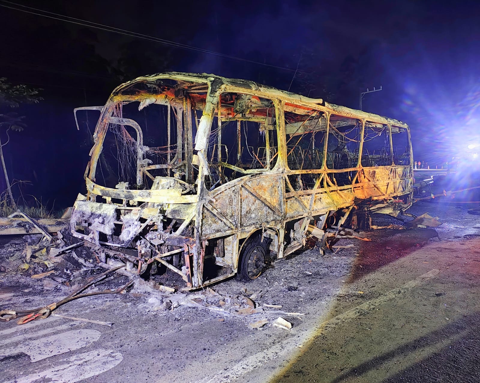 Idosas de grupo de dança morrem em acidente com micro-ônibus em SC