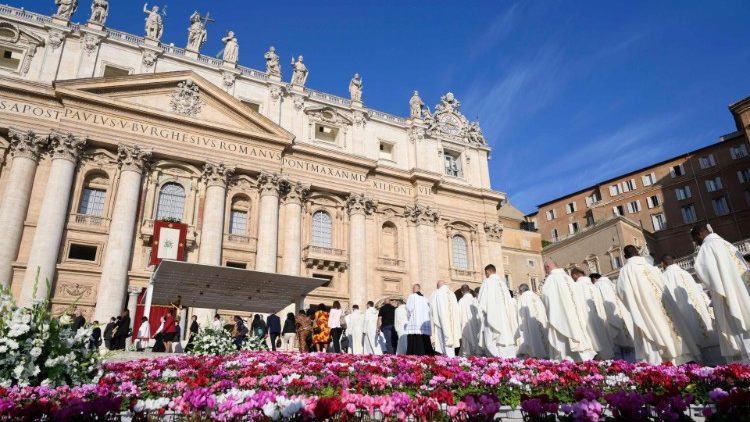 Poder do Papa: A Influência Global do Vaticano na Política e na Sociedade