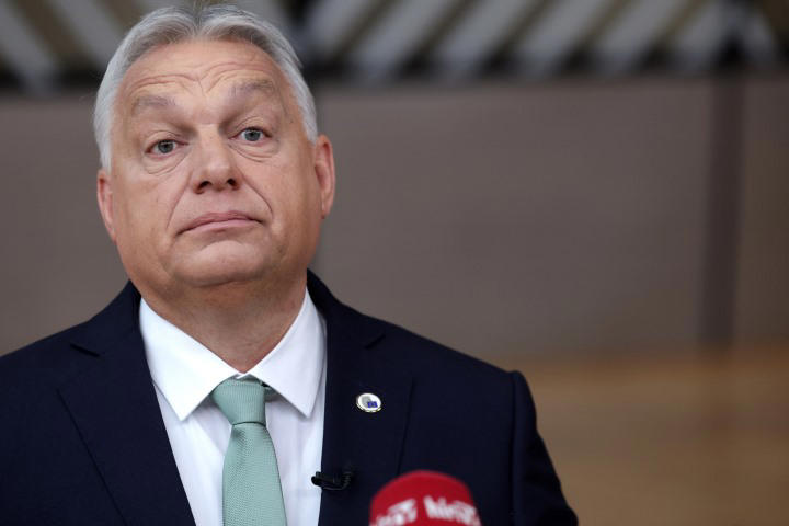 Polónia Acusa Orbán de Sabotar a UE em Conluio com Putin: Tensões Diplomáticas Escalam