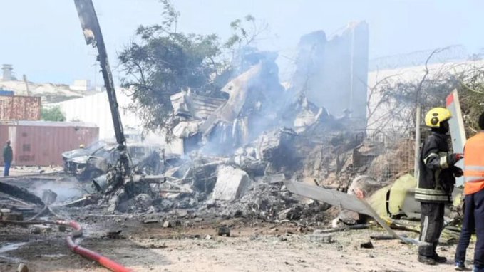 Tragédia em Mogadíscio: Helicóptero Militar da União Africana Cai e Deixa Mortos e Feridos